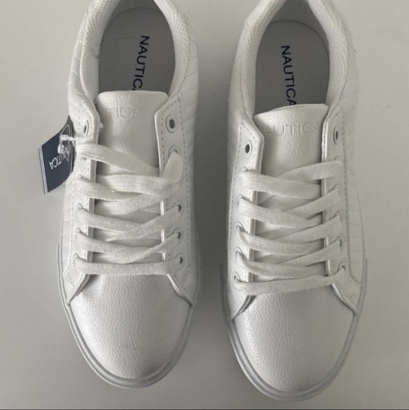 Nautica White Leather Low Top Sneaker - Picture 11 of 12